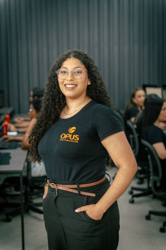 Foto do membro da equipe Aline Canto